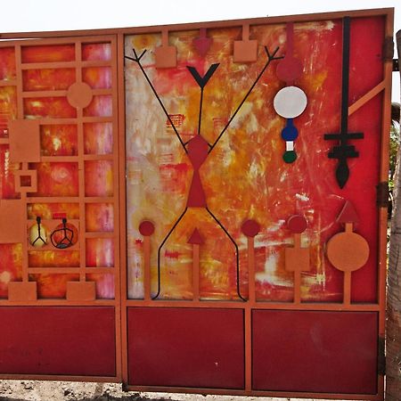 Mama Africa Art Residence & Art Center Gambia Tanji المظهر الخارجي الصورة