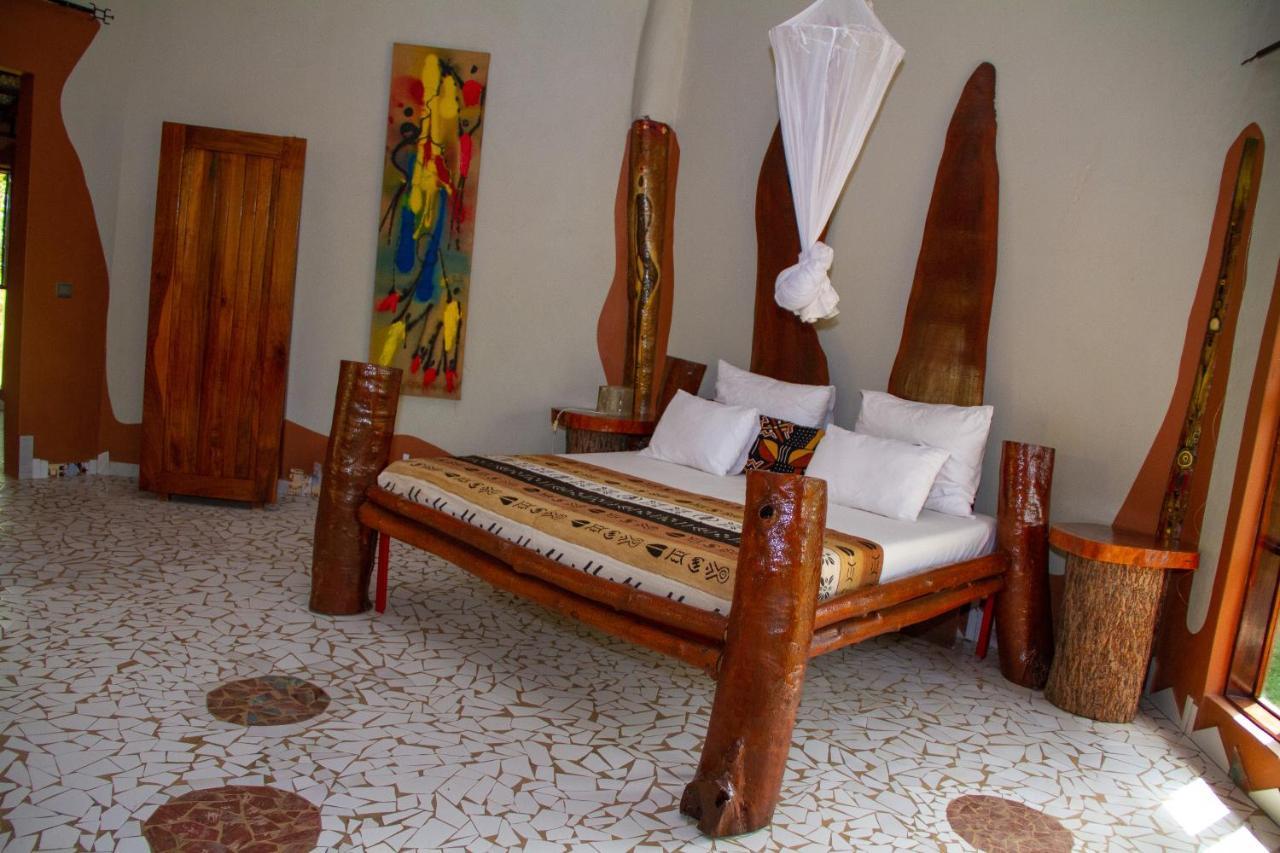 Mama Africa Art Residence & Art Center Gambia Tanji المظهر الخارجي الصورة