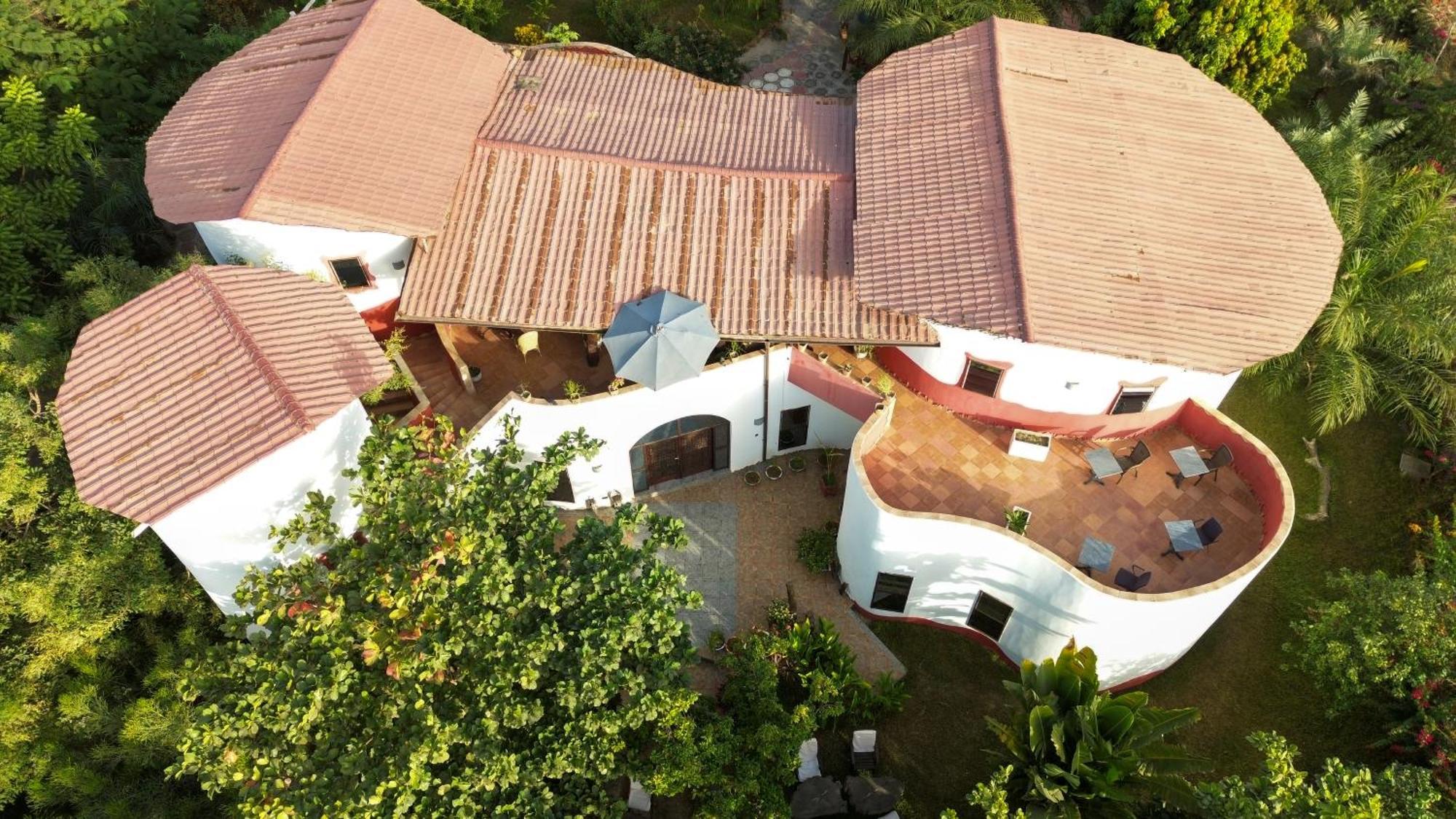 Mama Africa Art Residence & Art Center Gambia Tanji المظهر الخارجي الصورة
