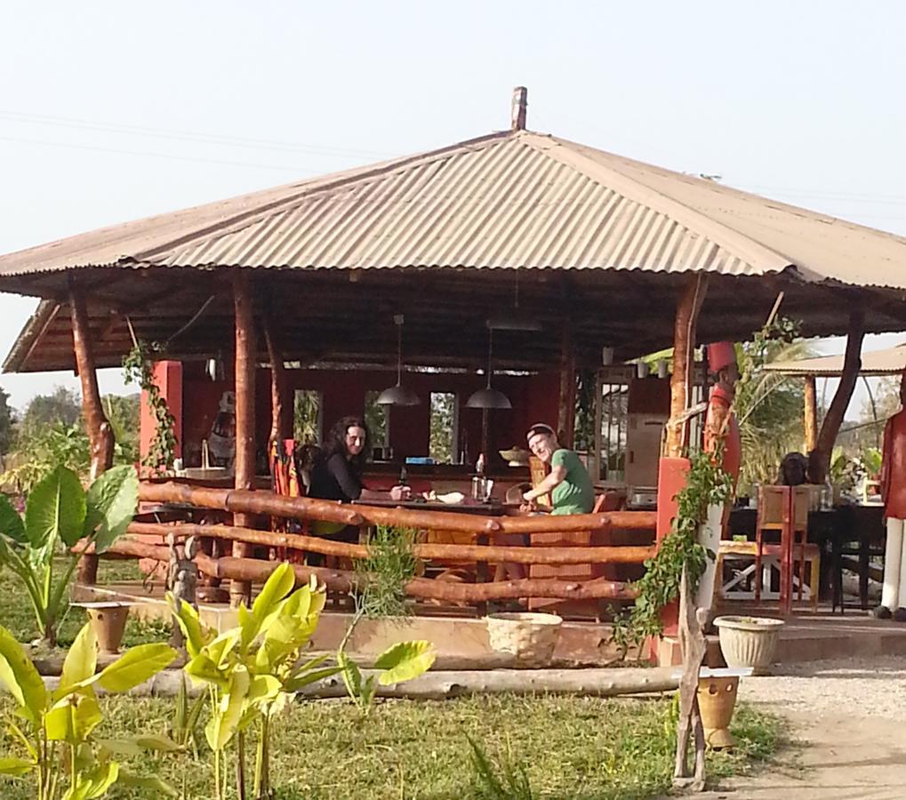 Mama Africa Art Residence & Art Center Gambia Tanji المظهر الخارجي الصورة