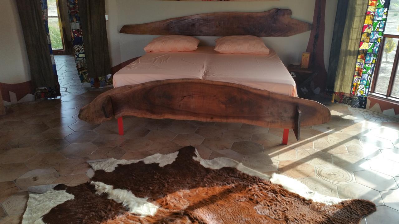 Mama Africa Art Residence & Art Center Gambia Tanji المظهر الخارجي الصورة