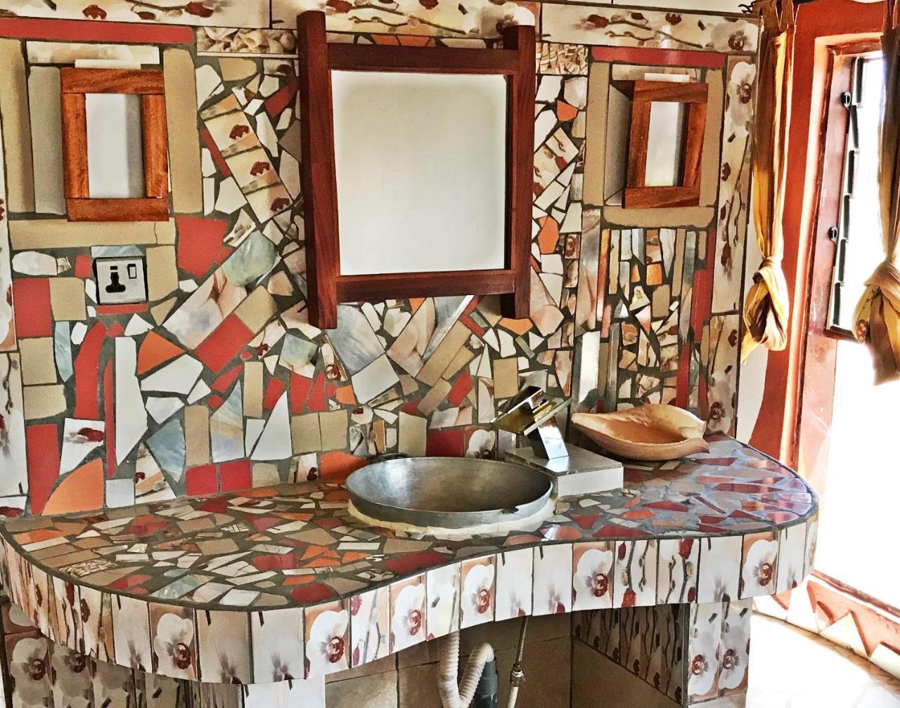 Mama Africa Art Residence & Art Center Gambia Tanji المظهر الخارجي الصورة
